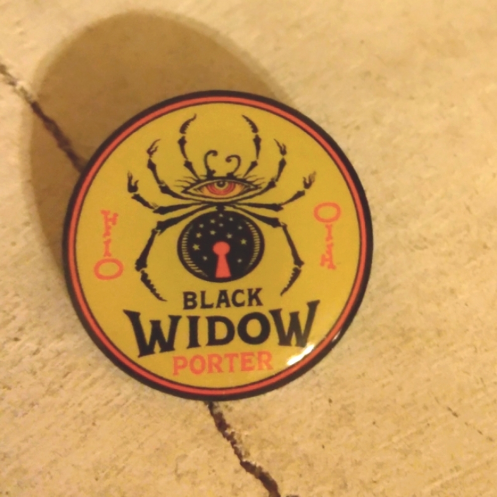 Black Widow Porter Pin